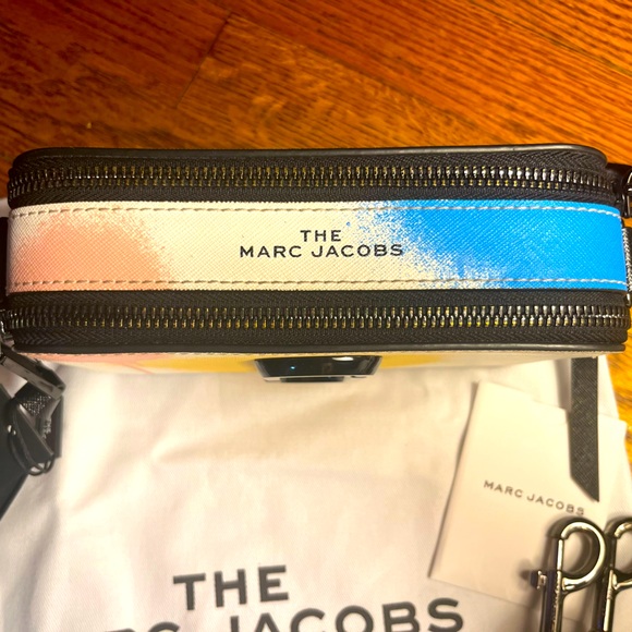 ✨LOW START ✨NWT Marc Jacob’s Snapshot Spray Paint Crossbody bag. Multicolor. - Picture 5 of 9